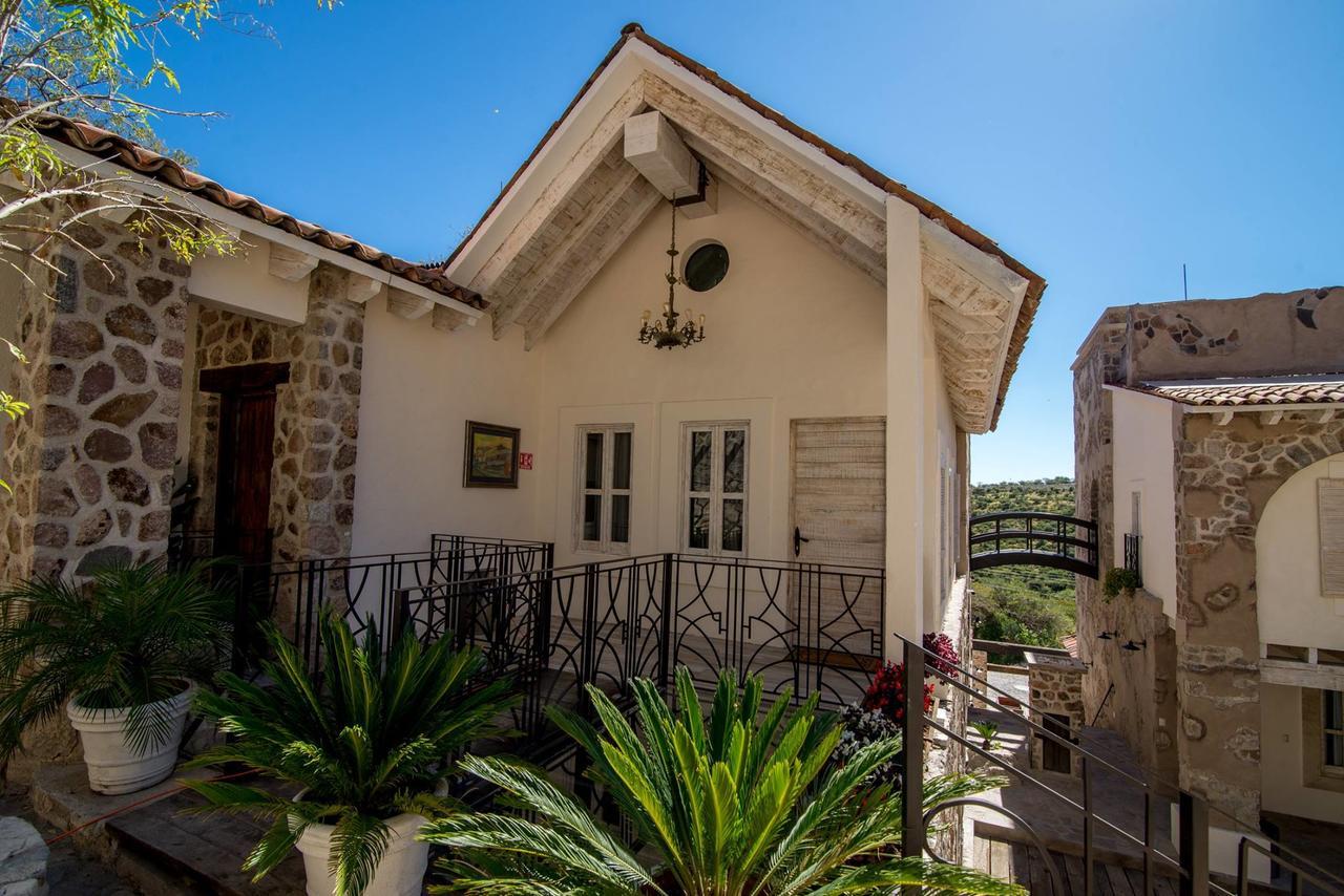 Hotel De Piedra Bernal Exterior photo