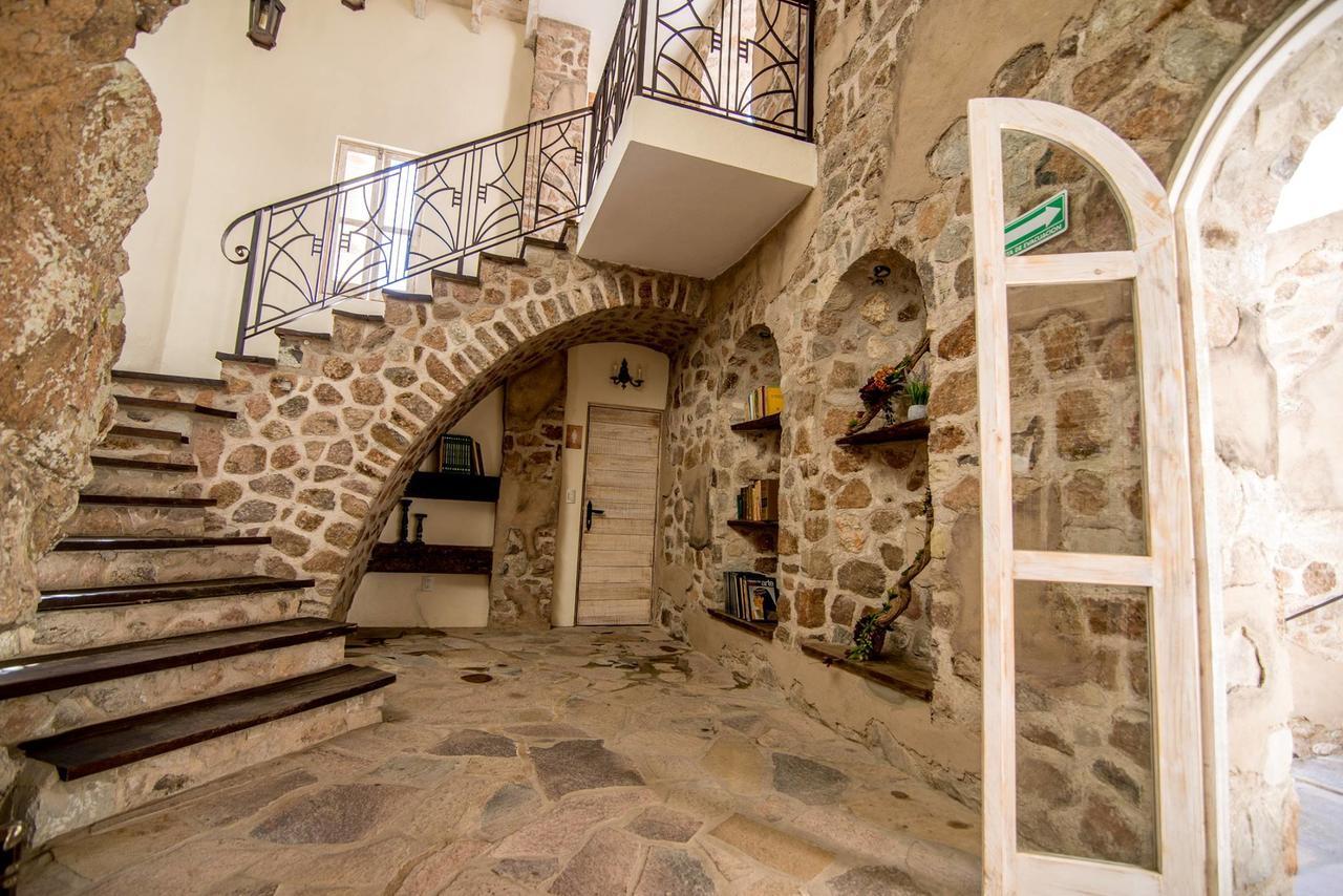 Hotel De Piedra Bernal Exterior photo